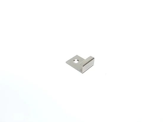 Starta/Beigu Stiprinājums WPC dēlim (25x8mm)